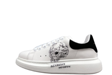 MC Q - WHITE/LOGO SKULL